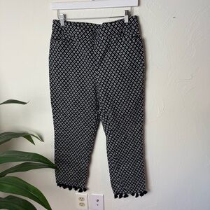 Chico’s Printed Ankle Pants Tassel Hem Size 1 (US 8) Black White